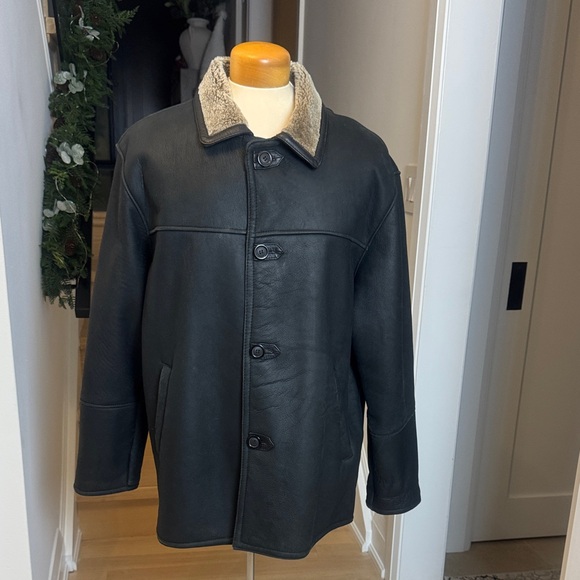 Men’s Genuine Sheepskin Shearling Coat – Black – L/XL - Picture 1 of 7